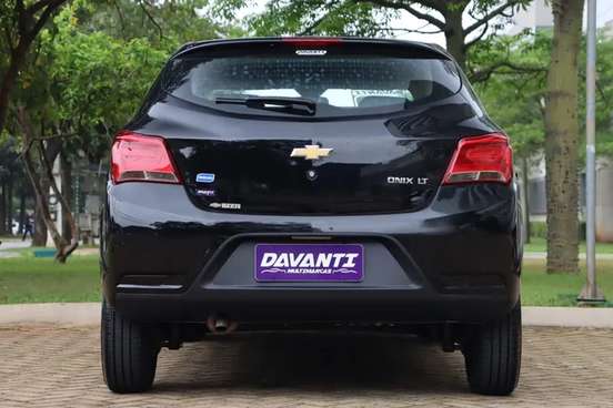 CHEVROLET-ONIX-2017