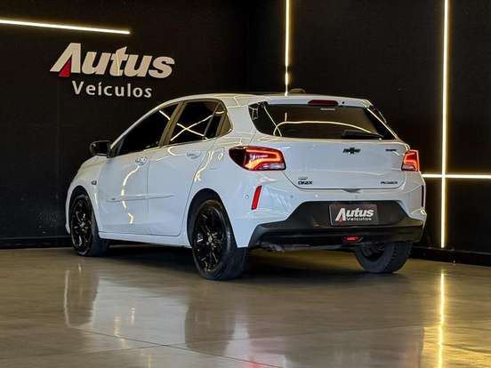 CHEVROLET-ONIX-2020