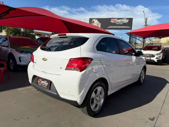 CHEVROLET-ONIX-1.4 MPFI LT 8V FLEX 4P MANUAL CHEVROLET-ONIX-2019