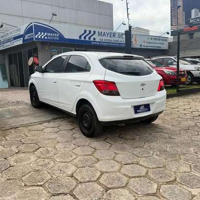 CHEVROLET-ONIX-2013