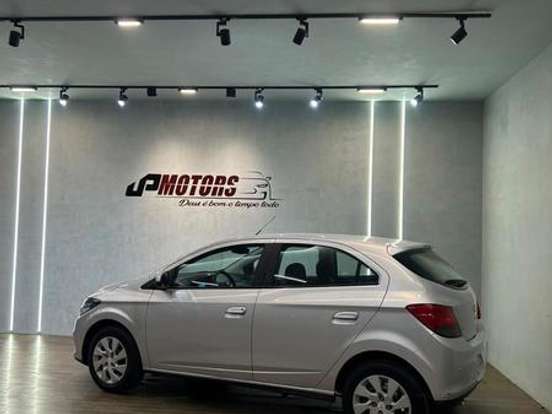 CHEVROLET-ONIX-1.4 MPFI LT 8V FLEX 4P MANUAL CHEVROLET-ONIX-2015