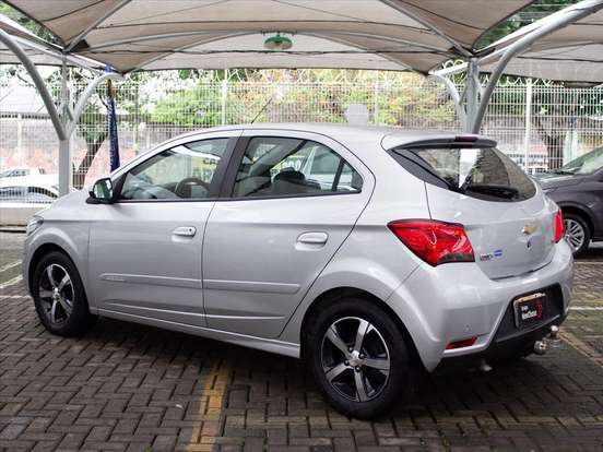 CHEVROLET-ONIX-2017
