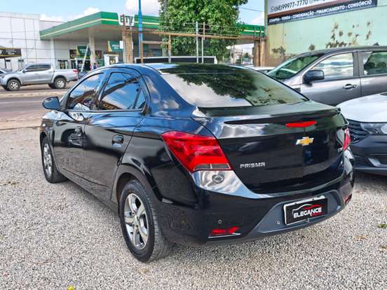 CHEVROLET-PRISMA-2017