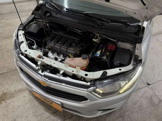CHEVROLET-PRISMA-2017