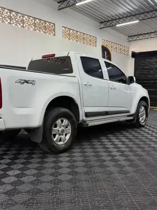 CHEVROLET-S10-2.8 LT 4X4 CD 16V TURBO DIESEL 4P AUTOMÁTICO CHEVROLET-S10-2013