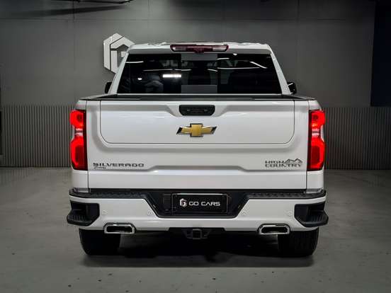 CHEVROLET-SILVERADO-5.3 V8 GASOLINA 1500 HIGH COUNTRY 4X4 AUTOMÁTICO CHEVROLET-SILVERADO-2025