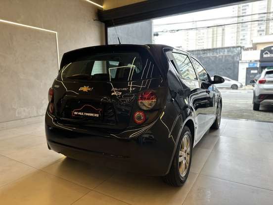 CHEVROLET-SONIC-2013