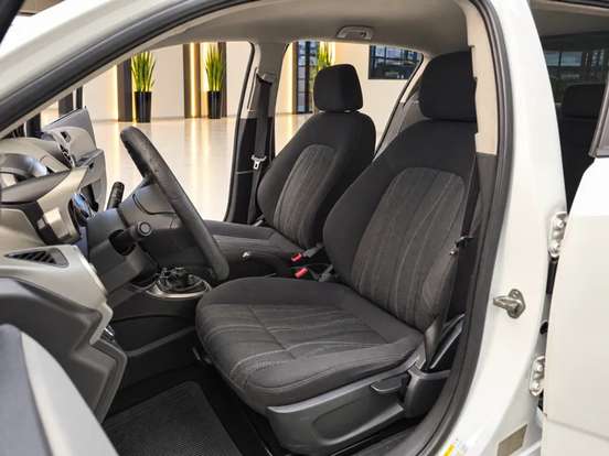 CHEVROLET-SONIC-2012