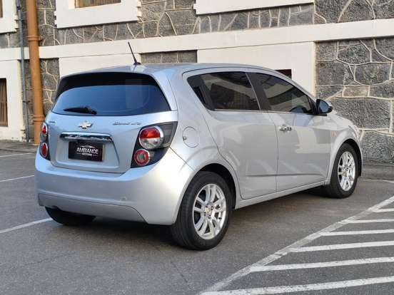 CHEVROLET-SONIC-1.6 LTZ 16V FLEX 4P AUTOMÁTICO CHEVROLET-SONIC-2012