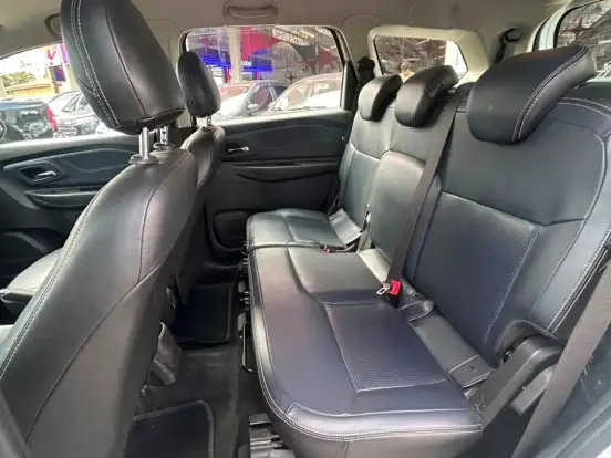 CHEVROLET-SPIN-1.8 PREMIER 8V FLEX 4P AUTOMÁTICO CHEVROLET-SPIN-2022