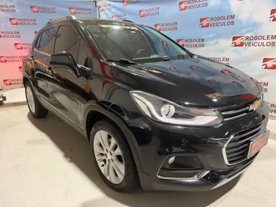 CHEVROLET-TRACKER-2017