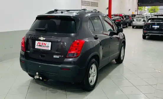 CHEVROLET-TRACKER-2015
