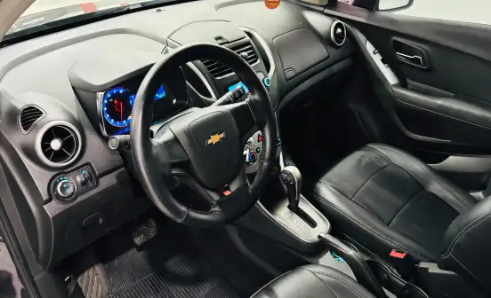 CHEVROLET-TRACKER-2015