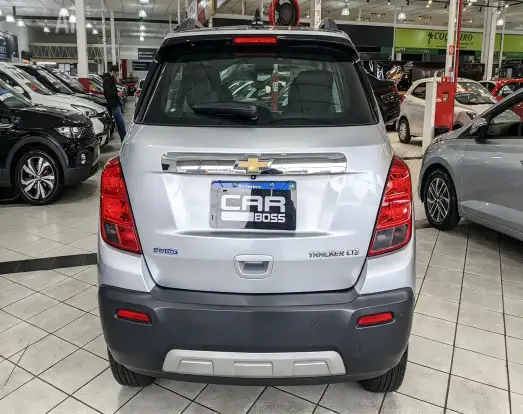 CHEVROLET-TRACKER-2014