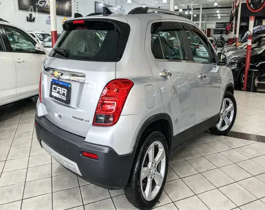 CHEVROLET-TRACKER-2014