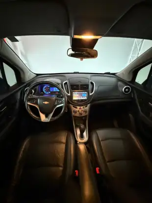CHEVROLET-TRACKER-2015