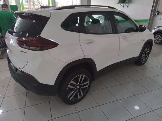 CHEVROLET-TRACKER-2024
