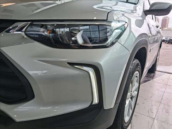 CHEVROLET-TRACKER-2022