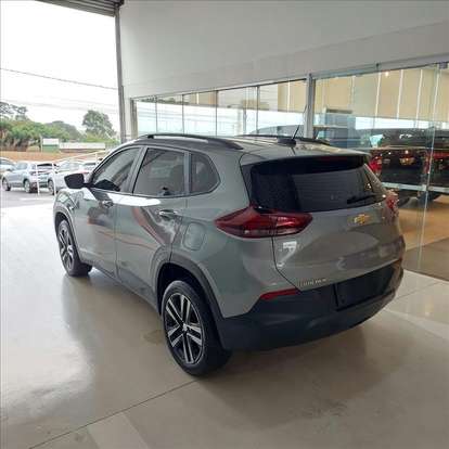 CHEVROLET-TRACKER-2024