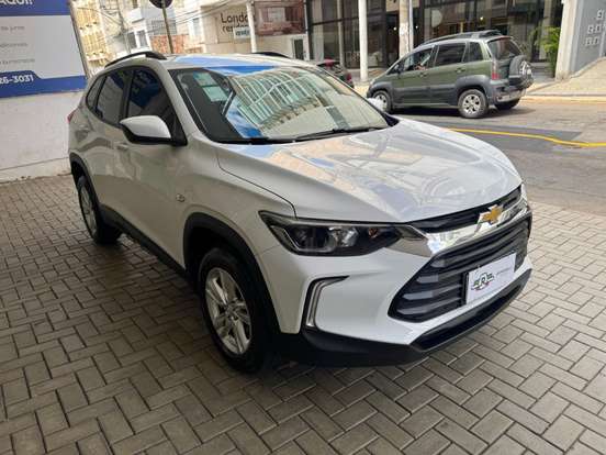CHEVROLET-TRACKER-2022