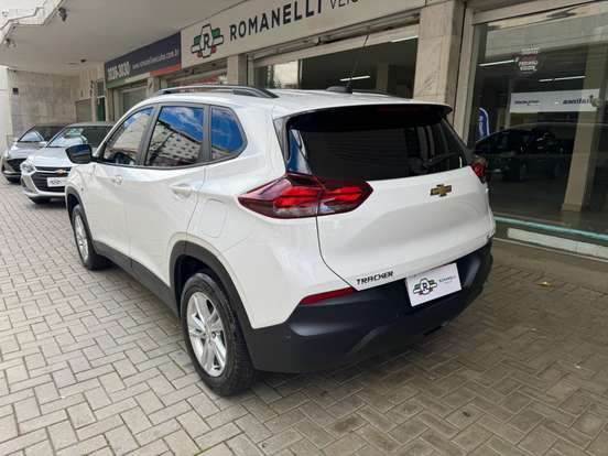 CHEVROLET-TRACKER-2022