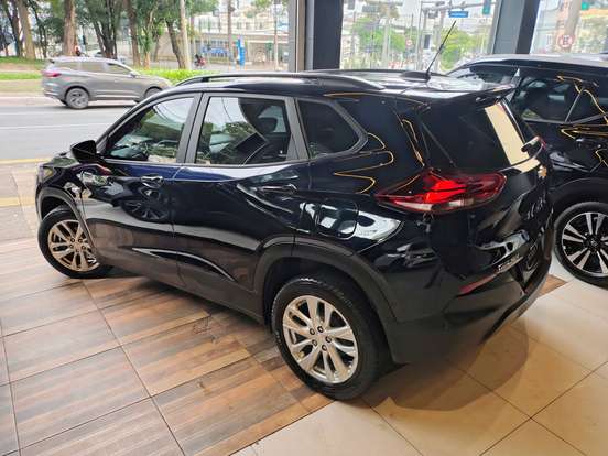 CHEVROLET-TRACKER-2021