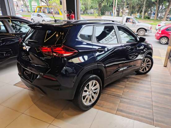 CHEVROLET-TRACKER-2021