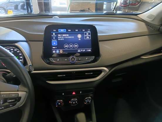 CHEVROLET-TRACKER-2023