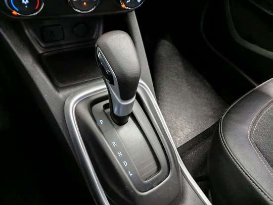 CHEVROLET-TRACKER-2023