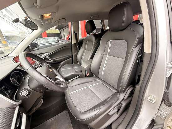 CHEVROLET-TRACKER-2024