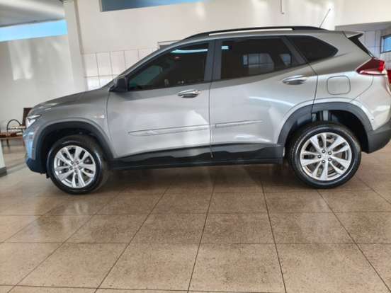 CHEVROLET-TRACKER-2024