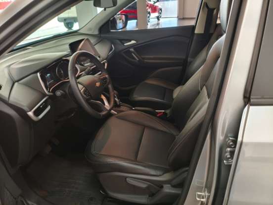 CHEVROLET-TRACKER-2024