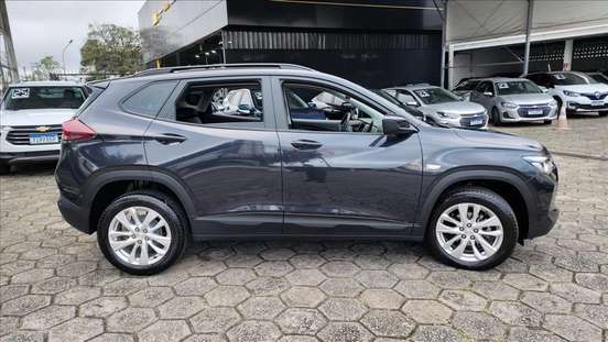 CHEVROLET-TRACKER-2024