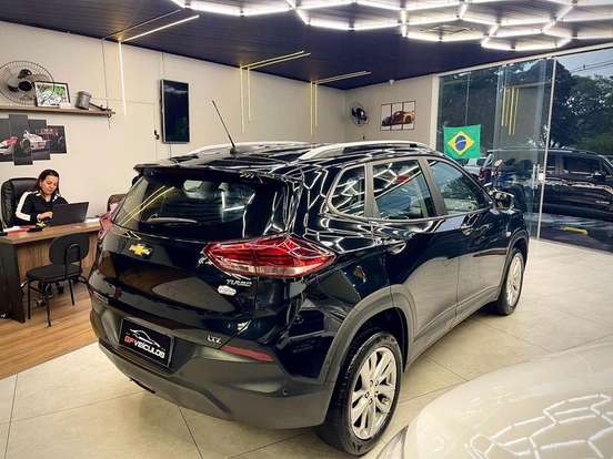CHEVROLET-TRACKER-2020