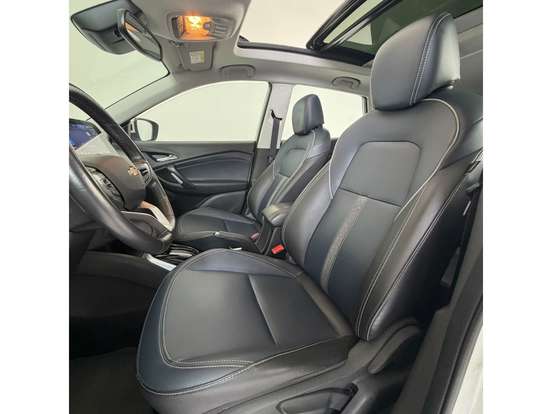 CHEVROLET-TRACKER-2023