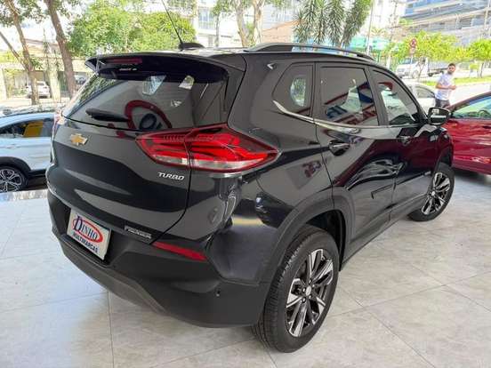 CHEVROLET-TRACKER-2024