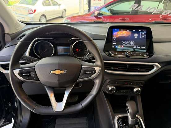 CHEVROLET-TRACKER-2024