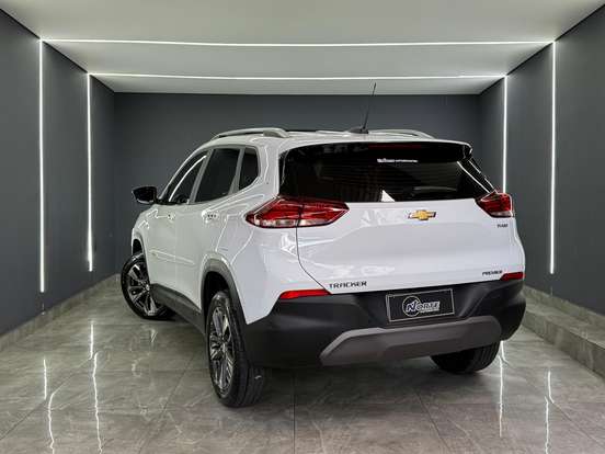 CHEVROLET-TRACKER-2024