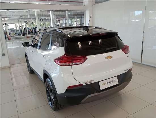 CHEVROLET-TRACKER-2024