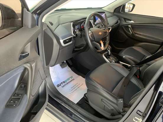 CHEVROLET-TRACKER-2023