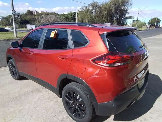 CHEVROLET-TRACKER-2024
