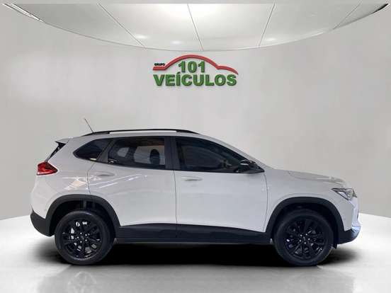 CHEVROLET-TRACKER-2023