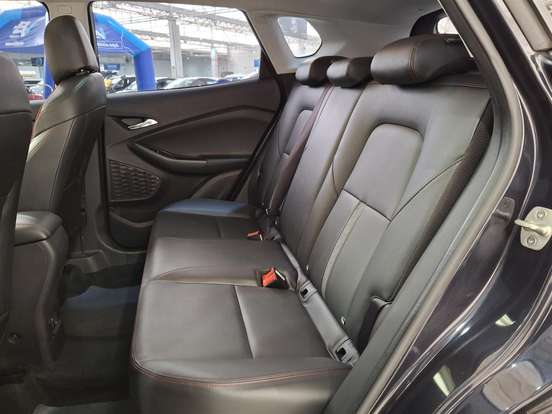 CHEVROLET-TRACKER-2025