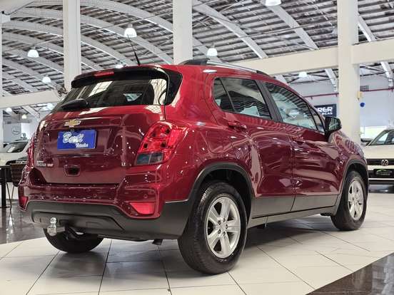 CHEVROLET-TRACKER-2018