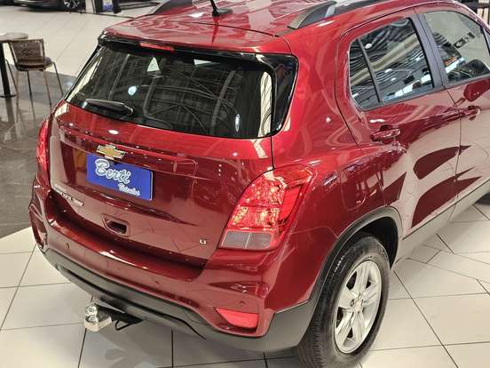 CHEVROLET-TRACKER-2018