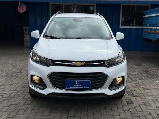 CHEVROLET-TRACKER-2017