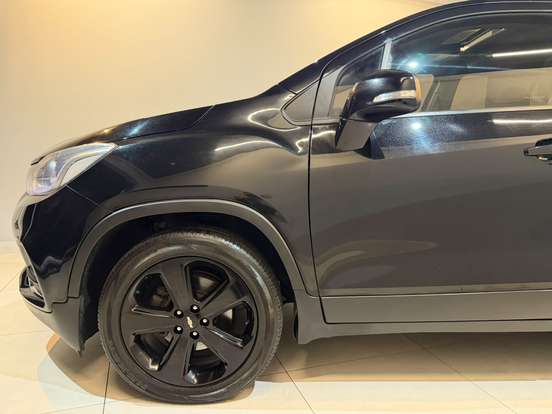 CHEVROLET-TRACKER-2018