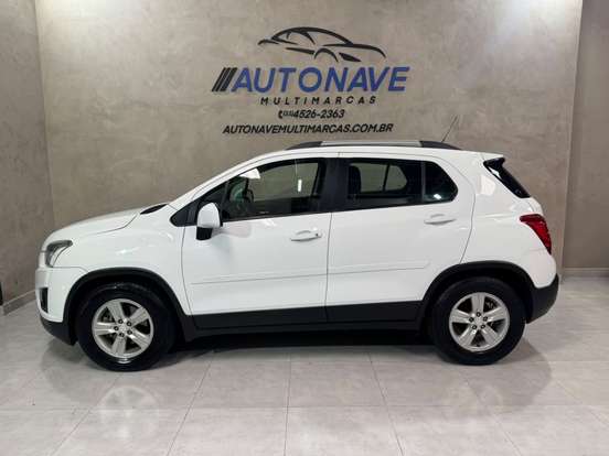 CHEVROLET-TRACKER-2015