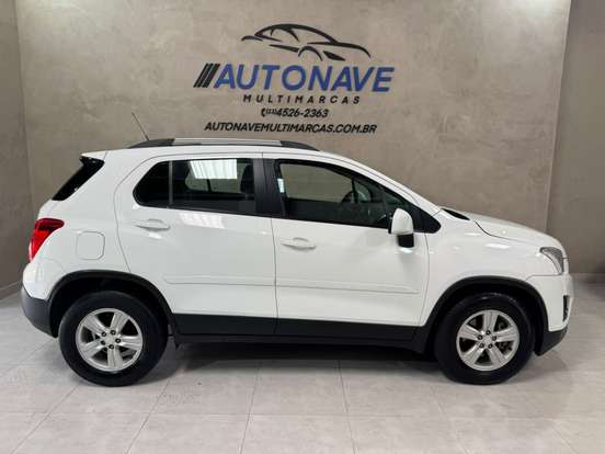 CHEVROLET-TRACKER-2015