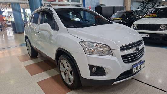 CHEVROLET-TRACKER-2015